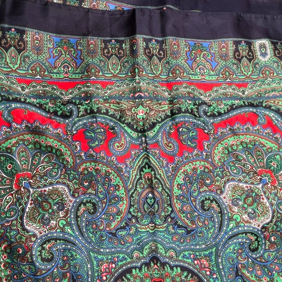 ❤️ Italian Paisley Scarf – The Rack Collection - Picture 5 of 16